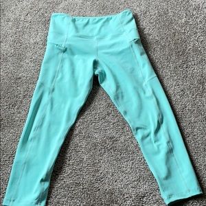 ZYIA Capri leggings. Size 4. 20” inseam.